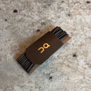 ON Running olive green shoe lace